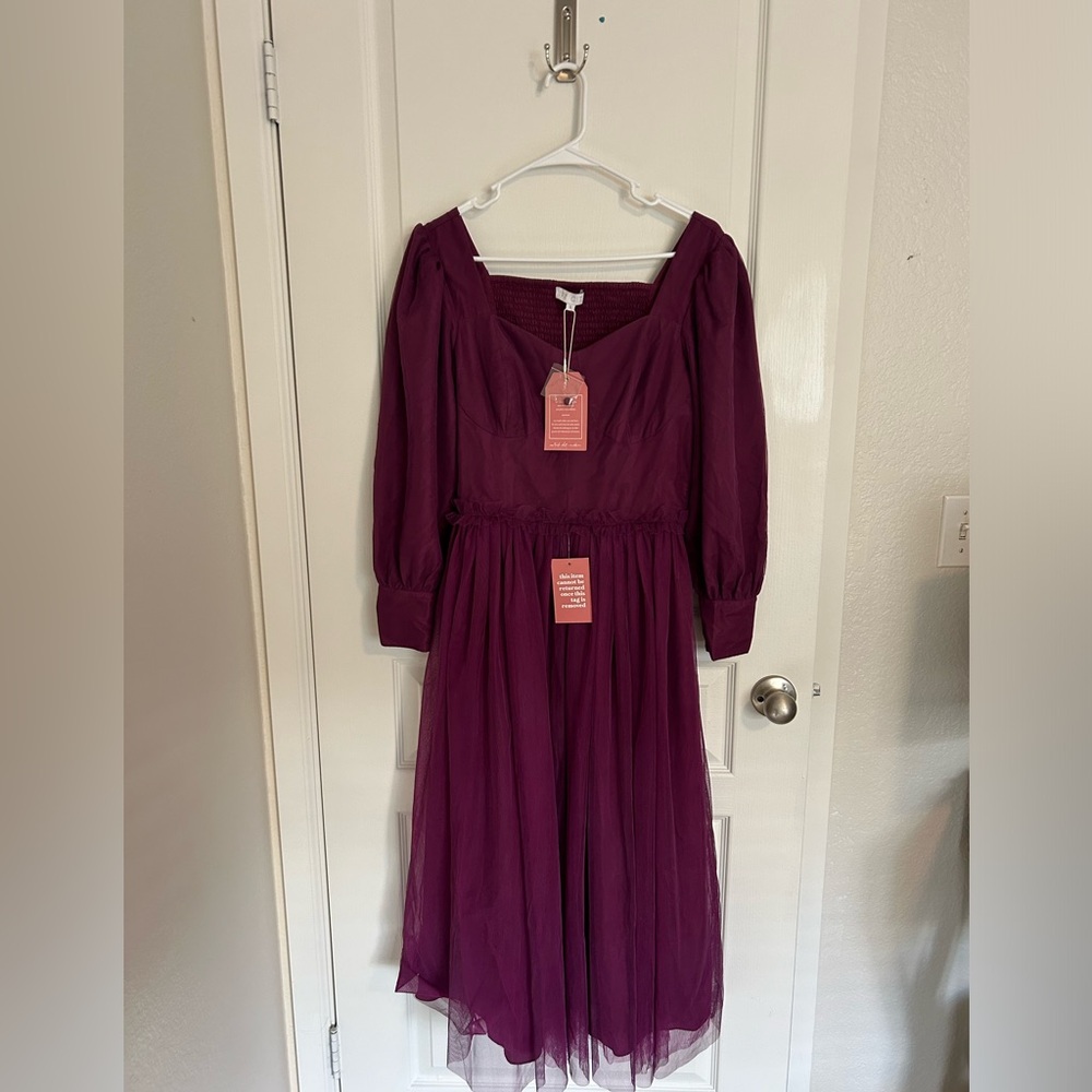 NWT! Ivy City Co Midi Dress - Wine